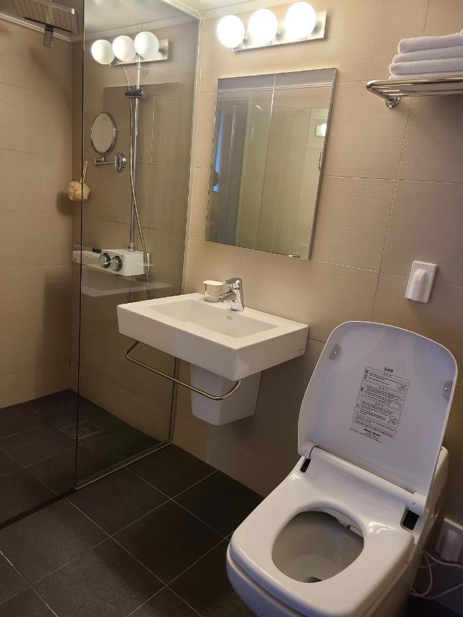 Jinwoo Prestige Hotel Geoje Eksteriør billede